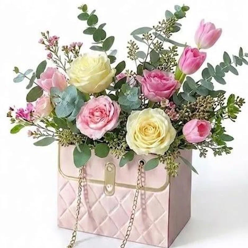 Flower Purse - Premium flower arrangement | Gemma Flowers